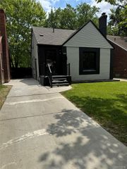 10822 McKinney Street, Detroit, MI 48224