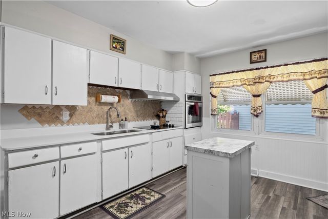 300 Hickory Drive, Berea, OH 44017