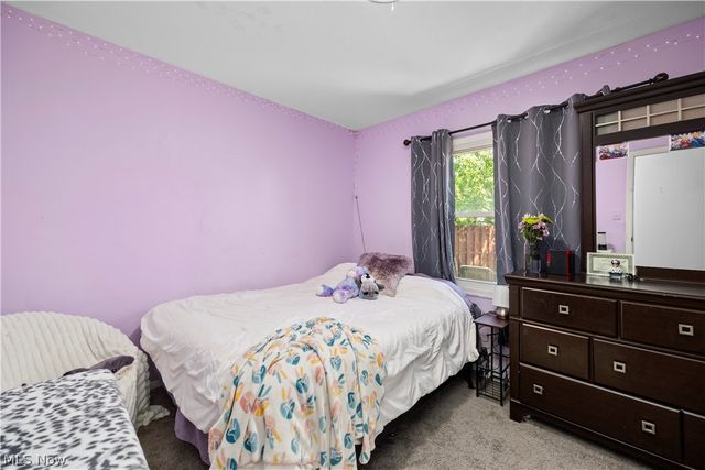 300 Hickory Drive, Berea, OH 44017