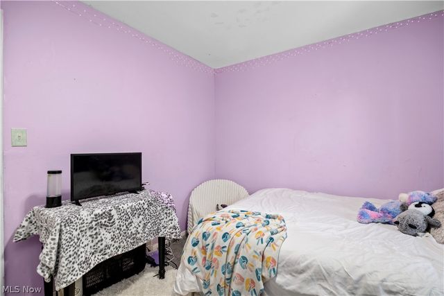 300 Hickory Drive, Berea, OH 44017