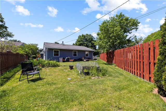 300 Hickory Drive, Berea, OH 44017