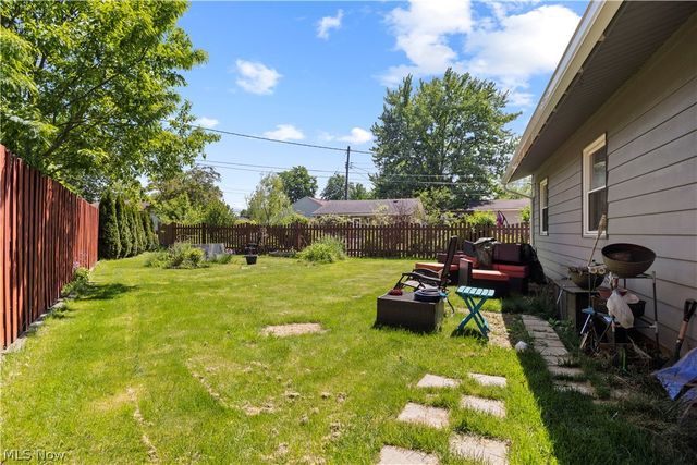 300 Hickory Drive, Berea, OH 44017