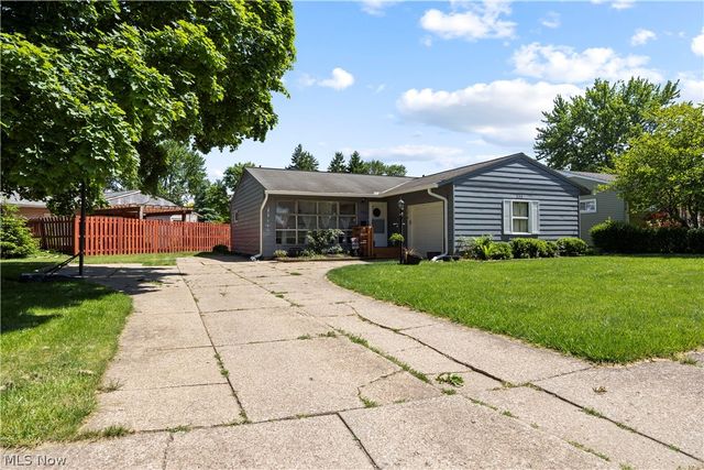 300 Hickory Drive, Berea, OH 44017
