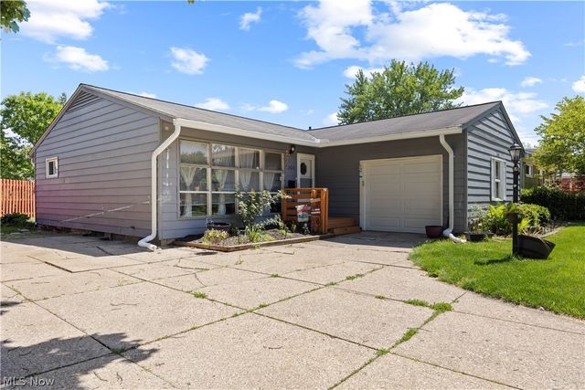 300 Hickory Drive, Berea, OH 44017