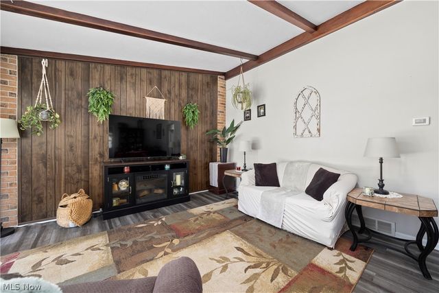 300 Hickory Drive, Berea, OH 44017