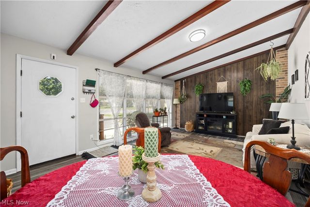 300 Hickory Drive, Berea, OH 44017