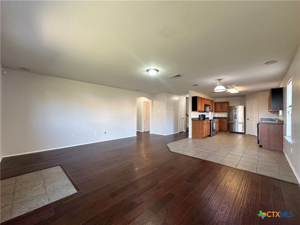 Image 8 of property listing at 9000 Bellgrove Court, Killeen, TX 76542