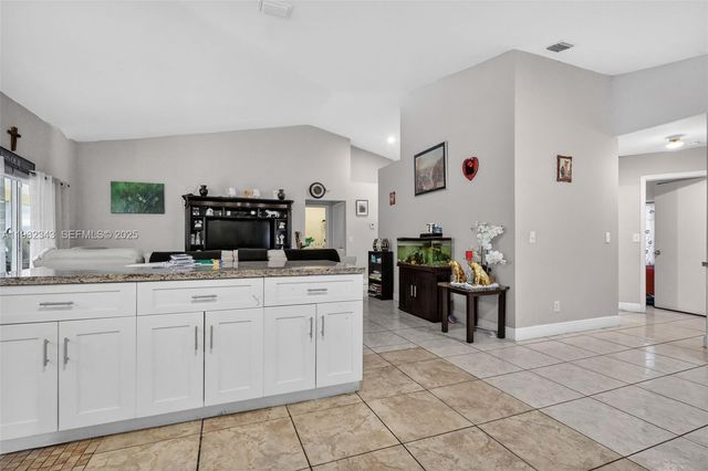 1809 SW 94th Ave, Miramar, FL 33025