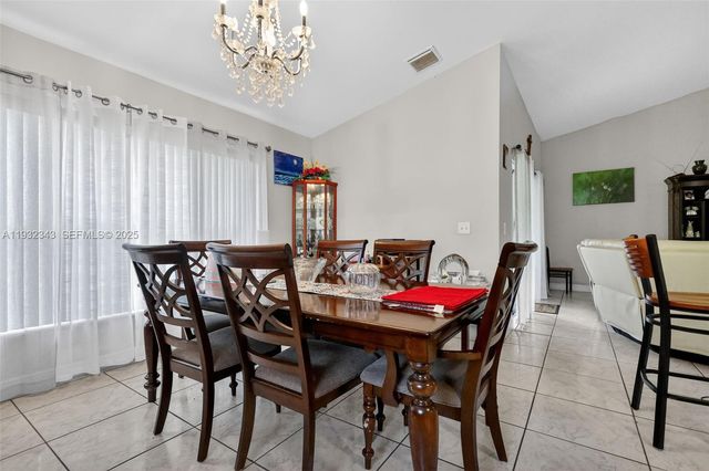 1809 SW 94th Ave, Miramar, FL 33025