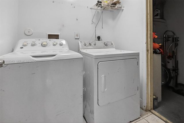 1809 SW 94th Ave, Miramar, FL 33025