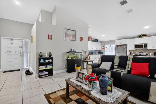 1809 SW 94th Ave, Miramar, FL 33025