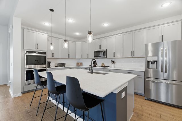1101 Pinnacle Breeze Drive, Fort Worth, TX 76052