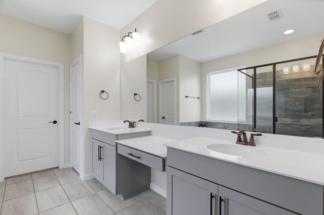 1101 Pinnacle Breeze Drive, Fort Worth, TX 76052