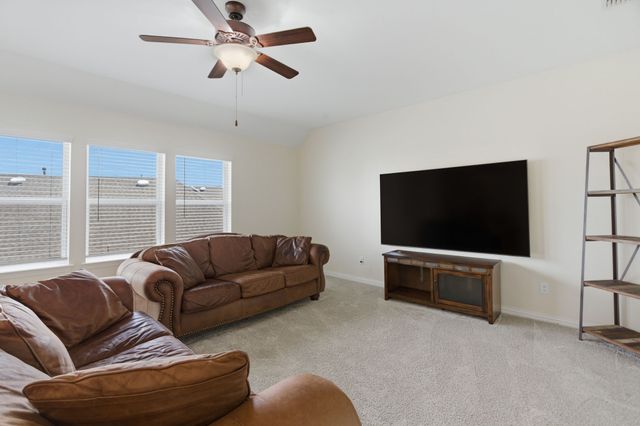 1101 Pinnacle Breeze Drive, Fort Worth, TX 76052