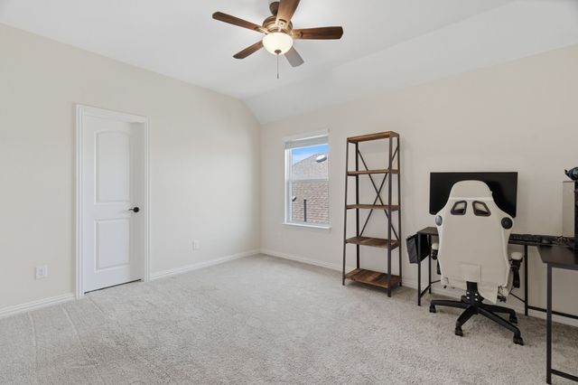 1101 Pinnacle Breeze Drive, Fort Worth, TX 76052
