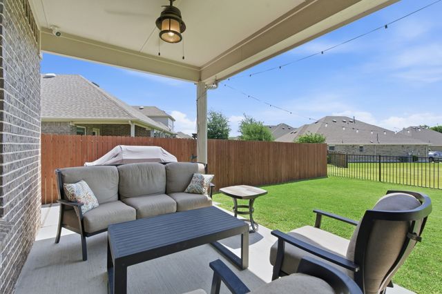 1101 Pinnacle Breeze Drive, Fort Worth, TX 76052