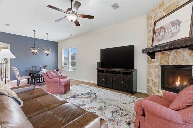 1101 Pinnacle Breeze Drive, Fort Worth, TX 76052