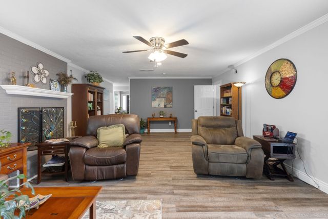 2812 Mccarley Drive, Commerce, TX 75428