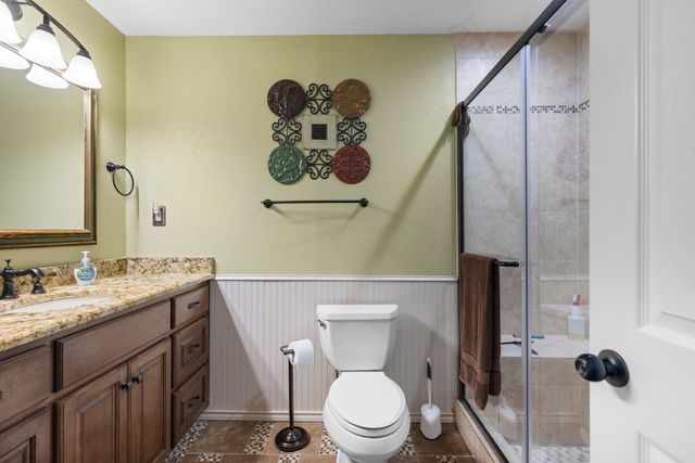 2812 Mccarley Drive, Commerce, TX 75428