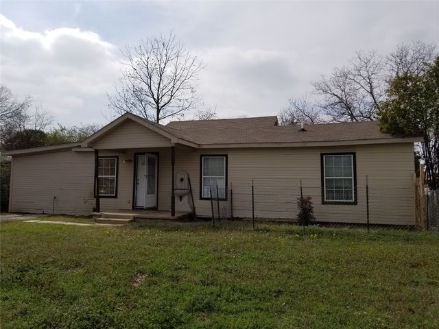 3700 Radford Road, Fort Worth, TX 76119