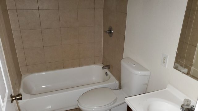 3700 Radford Road, Fort Worth, TX 76119