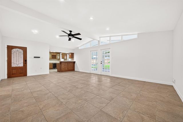 5422 Hummingbird Street, Houston, TX 77096