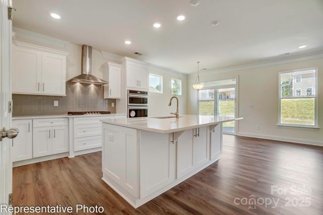 1437 Ardmore Drive, Sherrills Ford, NC 28673