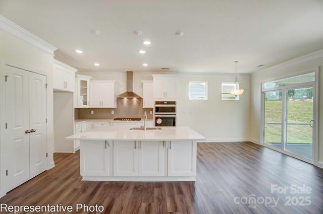 1437 Ardmore Drive, Sherrills Ford, NC 28673