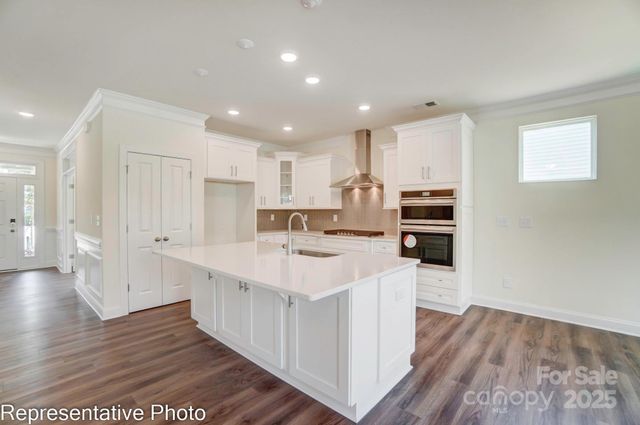 1437 Ardmore Drive, Sherrills Ford, NC 28673