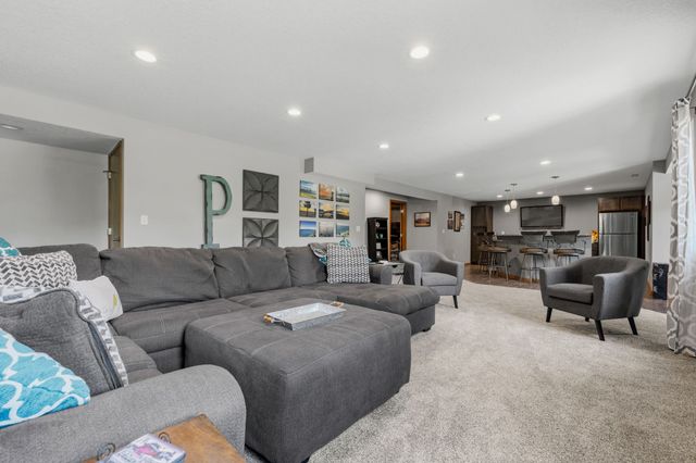 1026 NE Aspen Circle, Ankeny, IA 50021