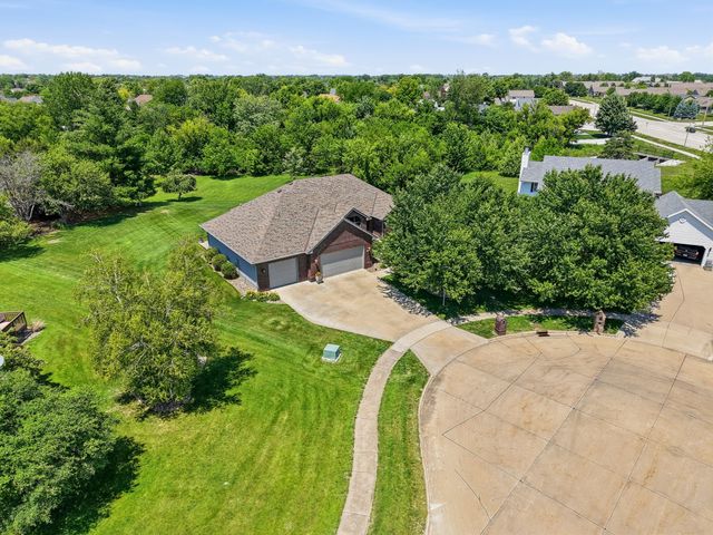 1026 NE Aspen Circle, Ankeny, IA 50021