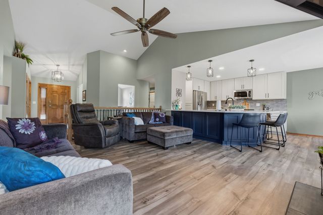 1026 NE Aspen Circle, Ankeny, IA 50021