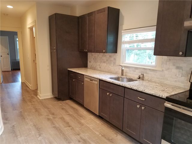 49 Merton Road 2, Newport, RI 02840