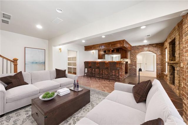 2551 Raintree Drive NE, Atlanta, GA 30345