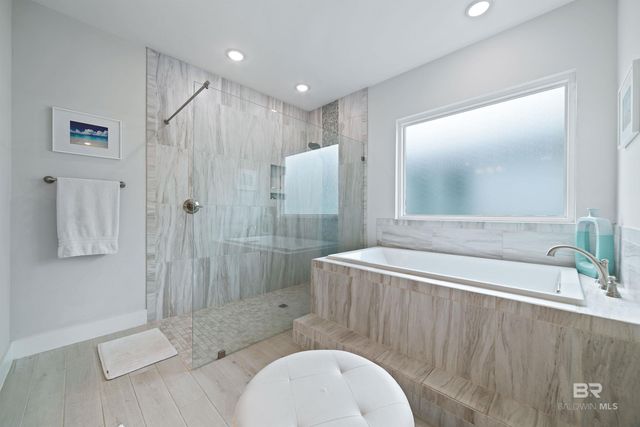 270 Cypress Bend Drive, Gulf Shores, AL 36542