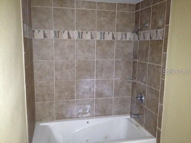 10202 BONNIE BAY COURT, Tampa, FL 33615