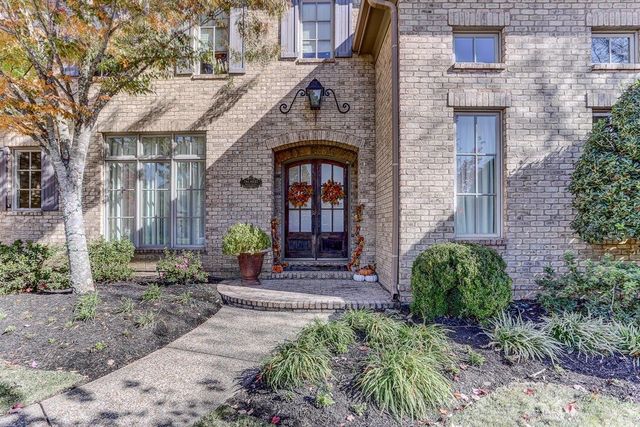 9258 ENCLAVE GREEN LN E, Germantown, TN 38139