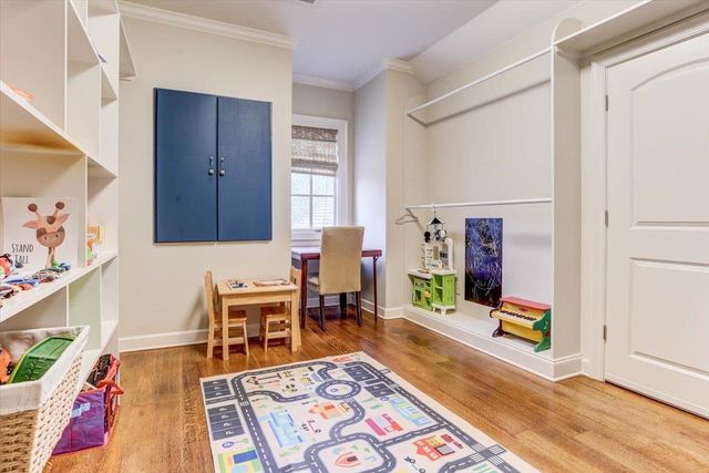 9258 ENCLAVE GREEN LN E, Germantown, TN 38139