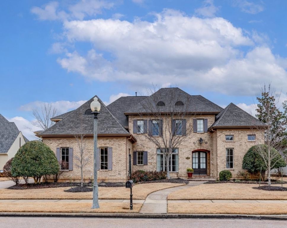 9258 ENCLAVE GREEN LN E, Germantown, TN 38139