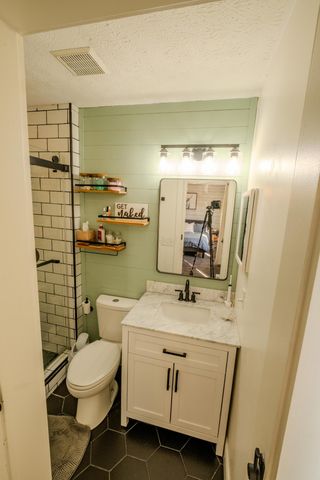 6614 Winbarr Way, Canal Winchester, OH 43110