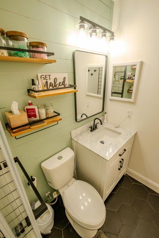 6614 Winbarr Way, Canal Winchester, OH 43110