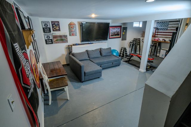 6614 Winbarr Way, Canal Winchester, OH 43110