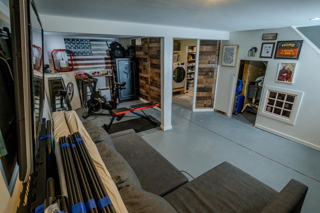 6614 Winbarr Way, Canal Winchester, OH 43110