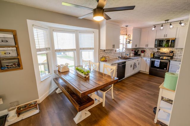 6614 Winbarr Way, Canal Winchester, OH 43110