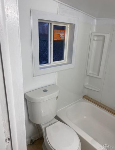 800 Mackinaw Street, Saginaw, MI 48602