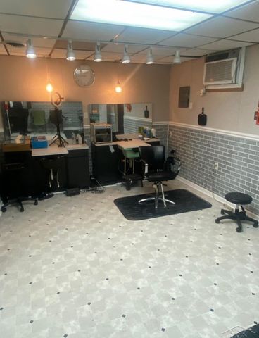 800 Mackinaw Street, Saginaw, MI 48602