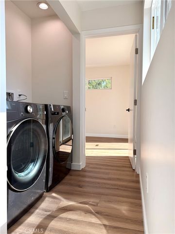 18756 Cohasset Street, Reseda, CA 91335