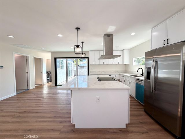 18756 Cohasset Street, Reseda, CA 91335