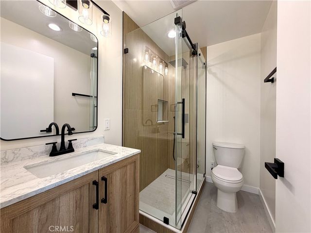 18756 Cohasset Street, Reseda, CA 91335
