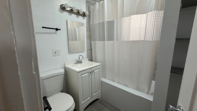 3912 W Jackson Boulevard, Chicago, IL 60624